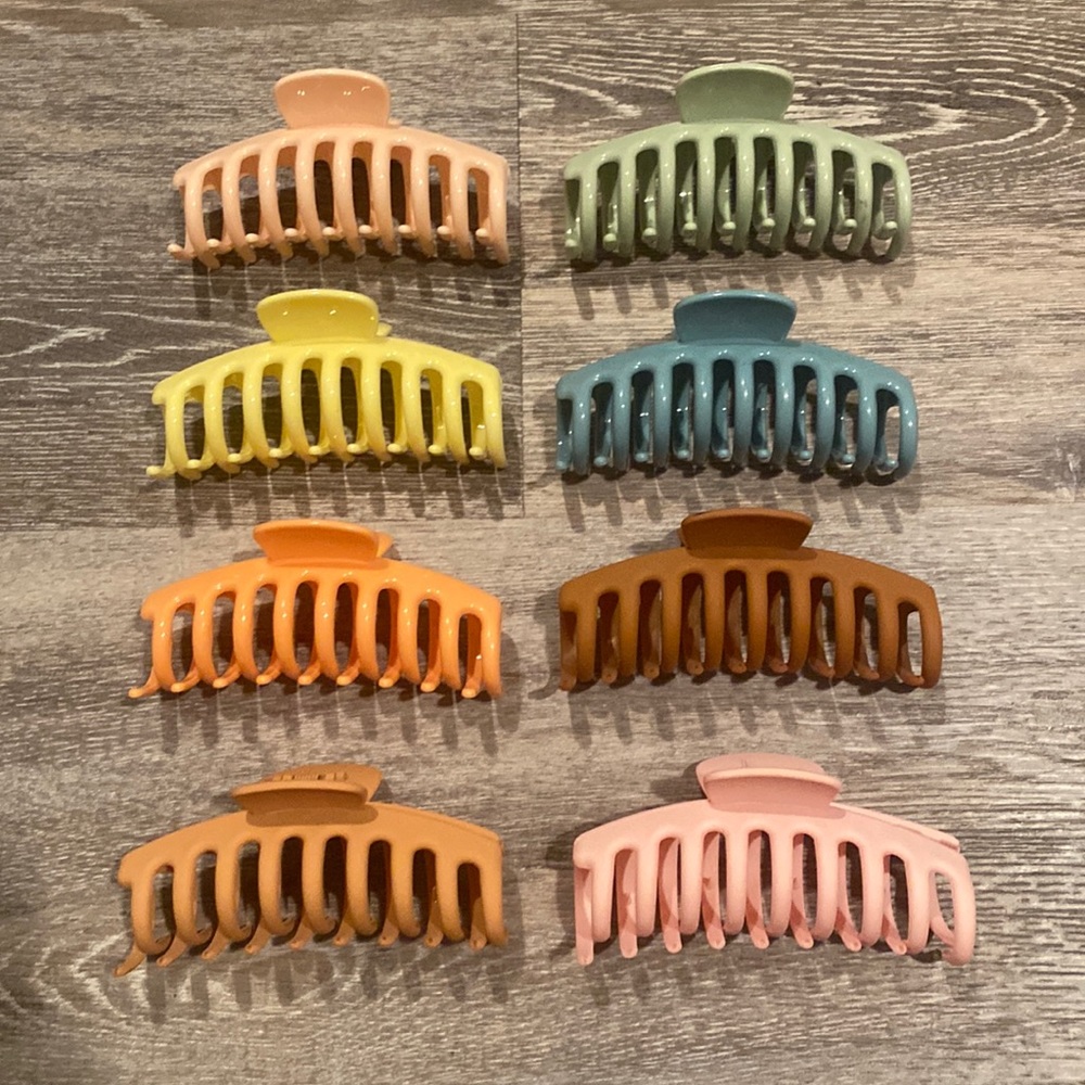 colourful claw clips